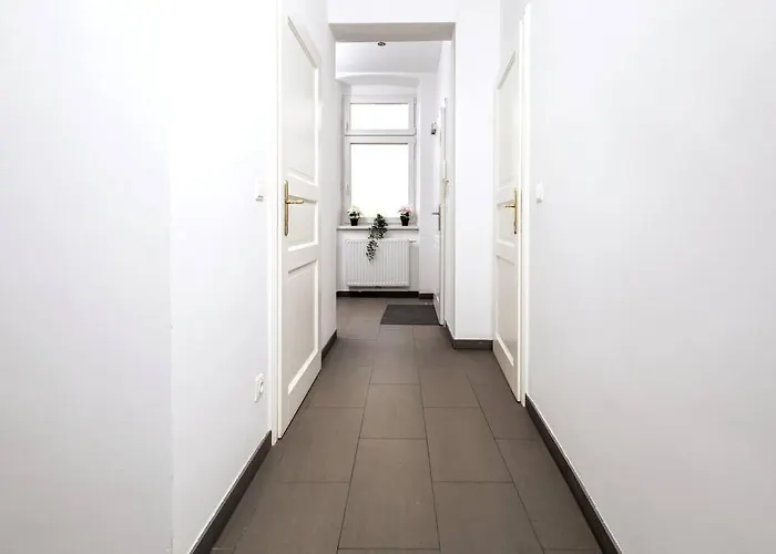 Orestaliving- 3br On The Daube Canal/friedensbrücke Apartment *